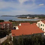 Luka With Balcony, Sea View And Free Parking *