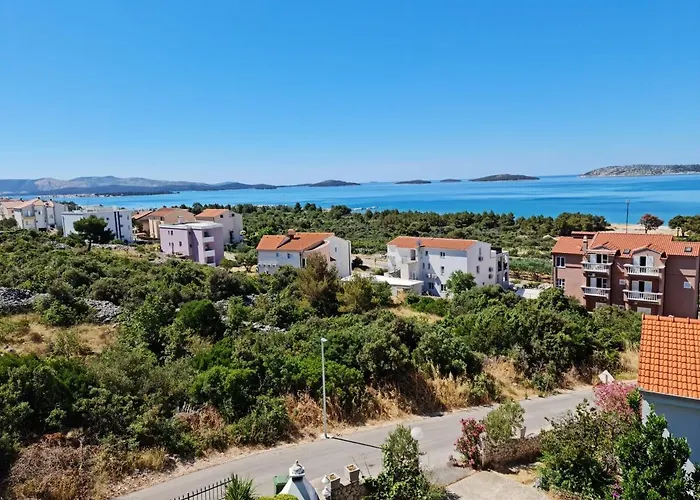 Appartement Luka With Balcony, Sea View And Free Parking *