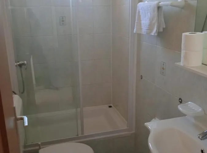 Appartement Luka With Balcony, Sea View And Free Parking Šibenik